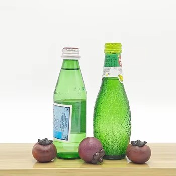 Direct From Manufacturer 250ml & 500ml Carbonated Drink Clear Round Glass Beverage & Juice Bottles with Metal Screw Cap