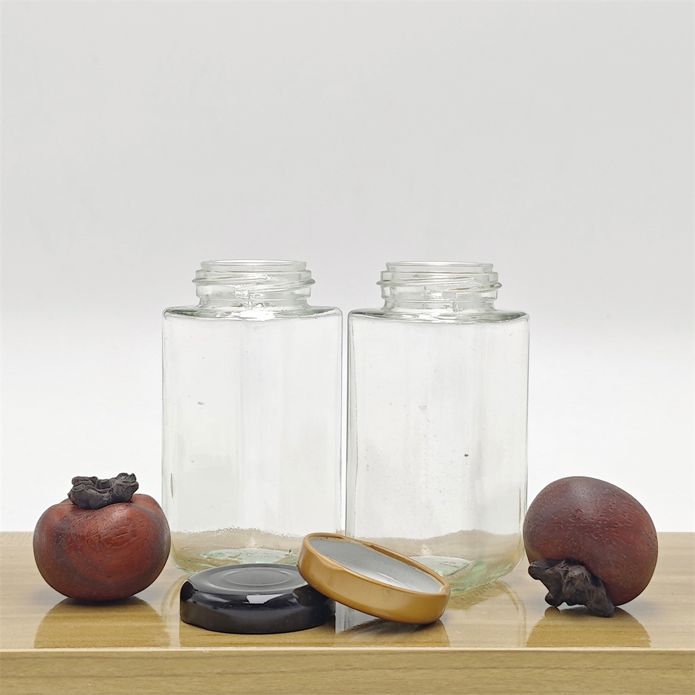 Square Glass Seasoning Bottle, Solid Wood Lid, Gla08.jpg