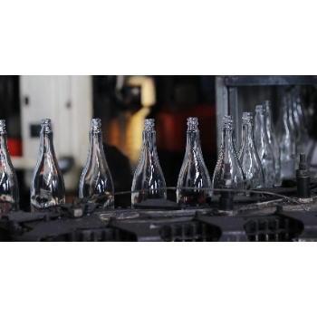 Analysis of the current status of the glass bottle industry in 2024: my country's glass bottle output reaches 39.9975 million tons